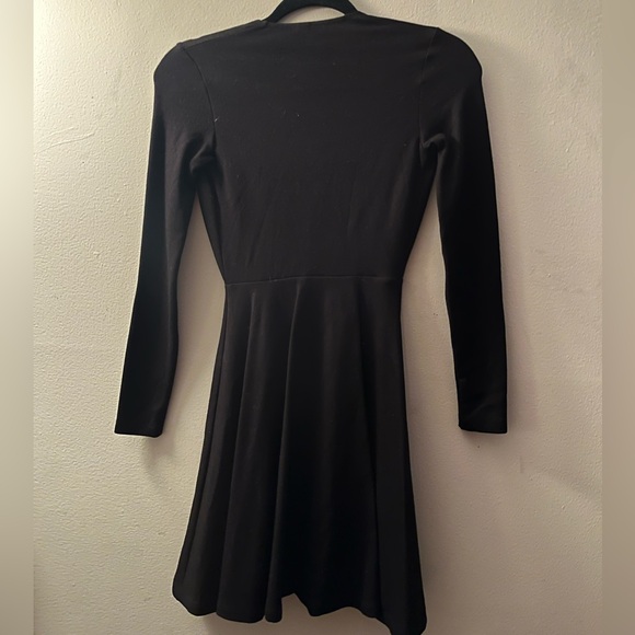AMERICAN APPAREL DEEP V LONG SLEEVE DRESS - Picture 3 of 4